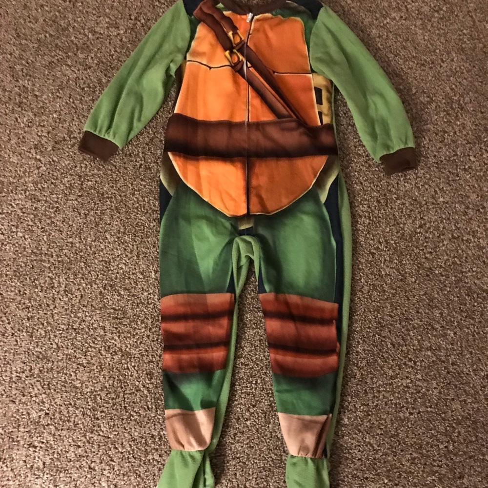 Boys size XS PJs.  New!